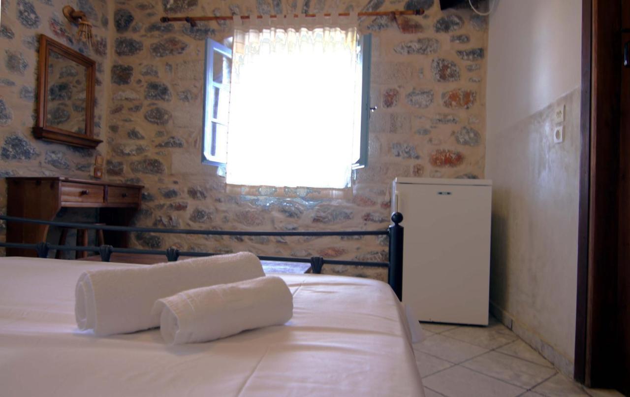 Marathos Bay Otel Kokkala Dış mekan fotoğraf