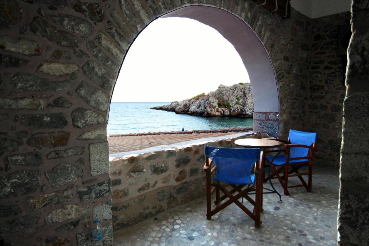 Marathos Bay Otel Kokkala Dış mekan fotoğraf