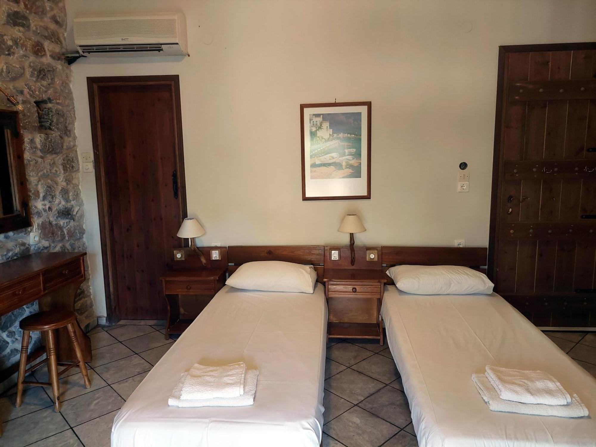 Marathos Bay Otel Kokkala Dış mekan fotoğraf
